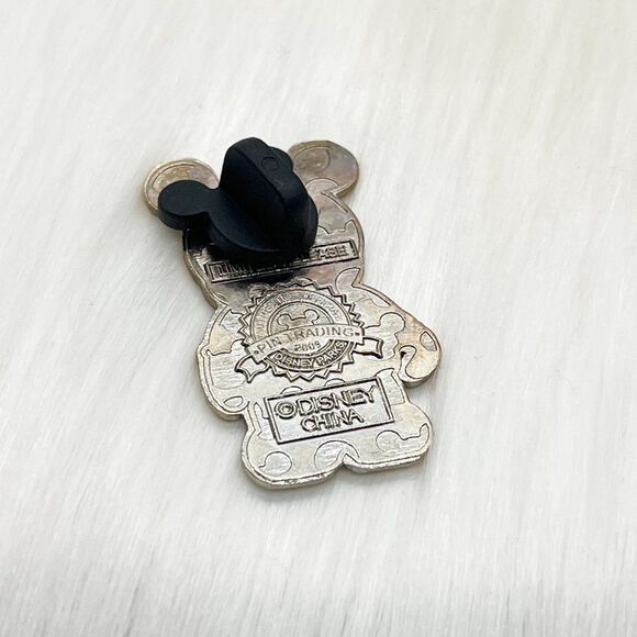 🔮 5/$25 Disney Vinylmation St. Patrick's Day Leprechaun Pin - Picture 3 of 3